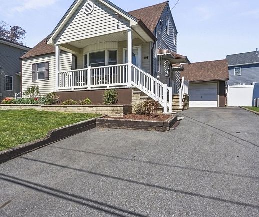 2nd image of 63 Coldevin Rd