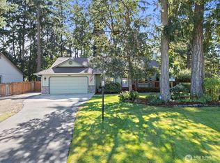 20527 16th Avenue Ct E, Spanaway, WA 98387