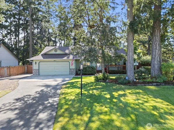 20527 16th Avenue Ct E, Spanaway, WA 98387