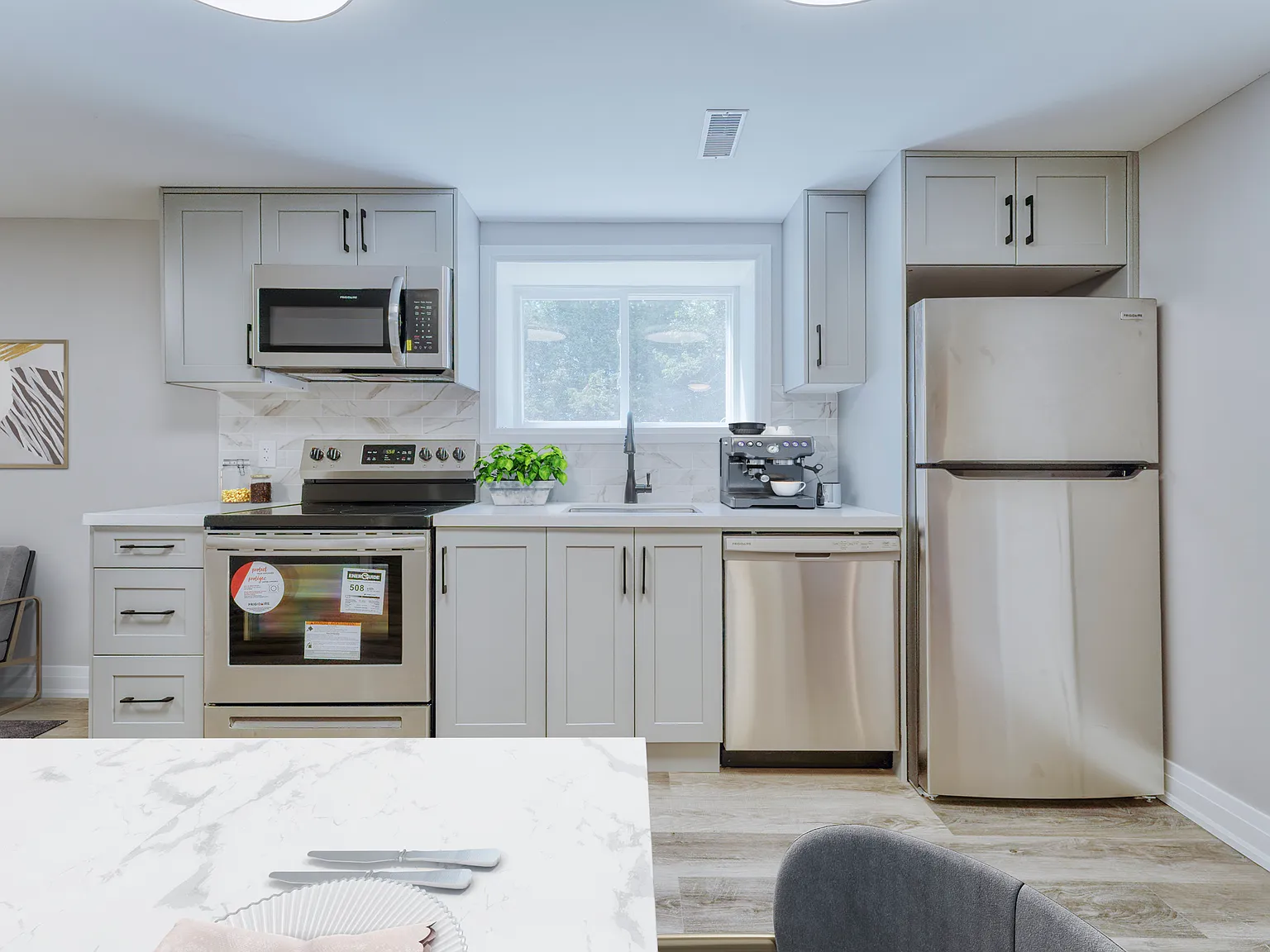 1640 Mary Street Kingston — Photo 4
