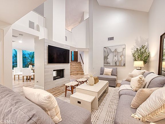 5th image of 27 Palm Beach Ct