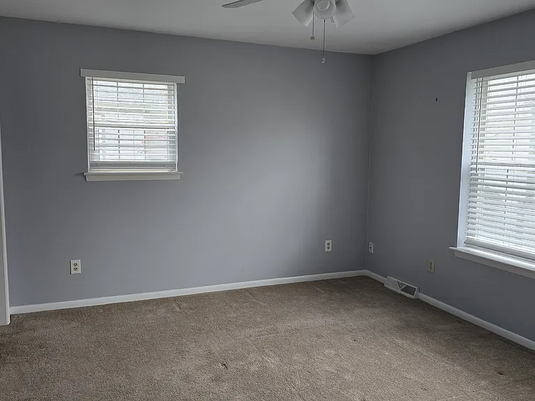 22 Oyster Bay Rd #H — Photo 10