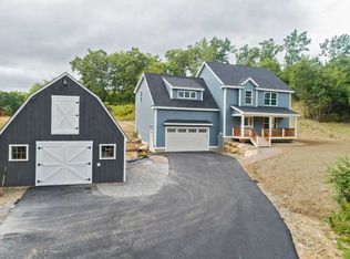 461 Straw Rd, Manchester, NH 03102