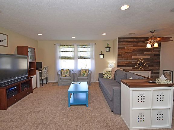 2nd image of 5401 Boutique Ct