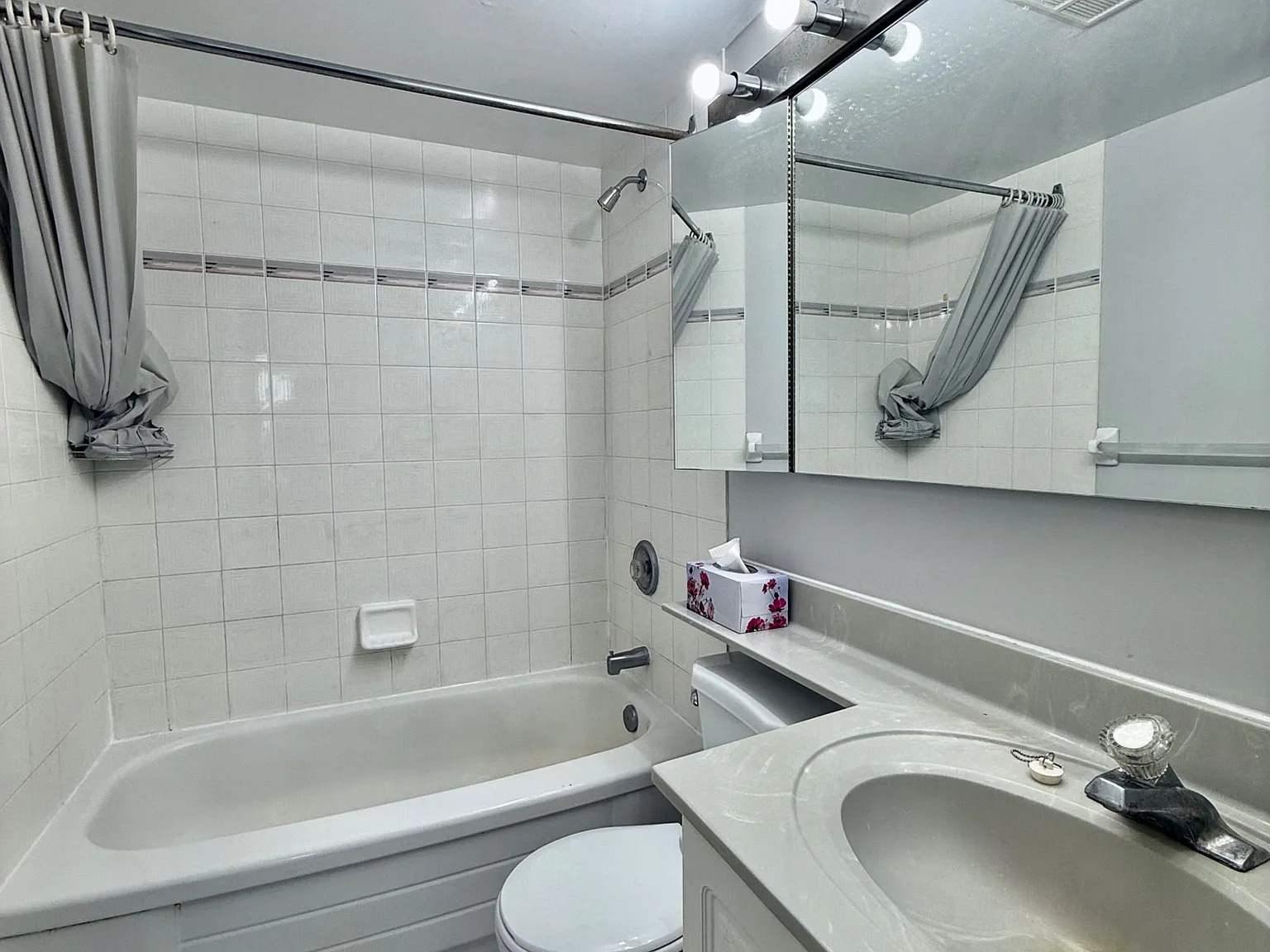 2 bed, $3,000 — Photo 4