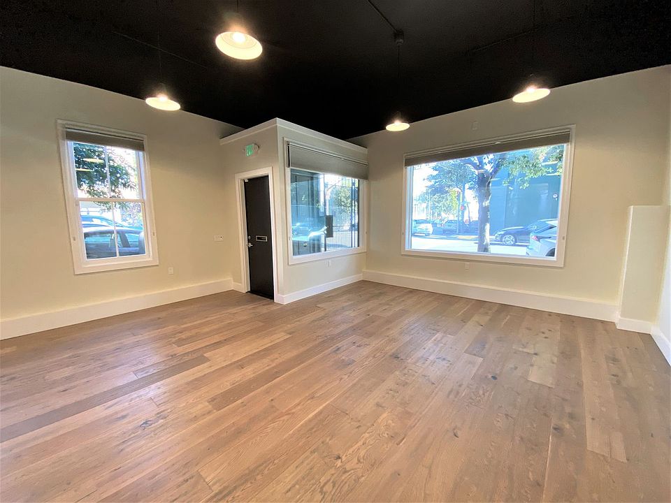 Building Photo 5
