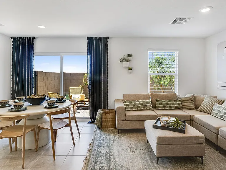 36545 W Mondragone Ln — Photo 3