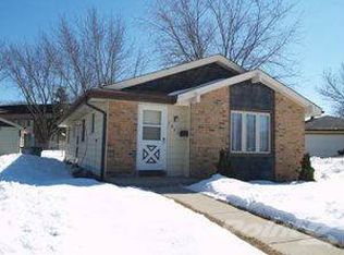 7831 W Tesch Ave, Milwaukee, WI 53220