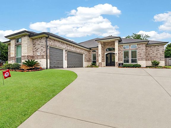 3rd image of 101 Bentwood Dr