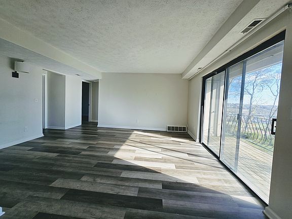 5th image of 355 Grand Ave Unit 205