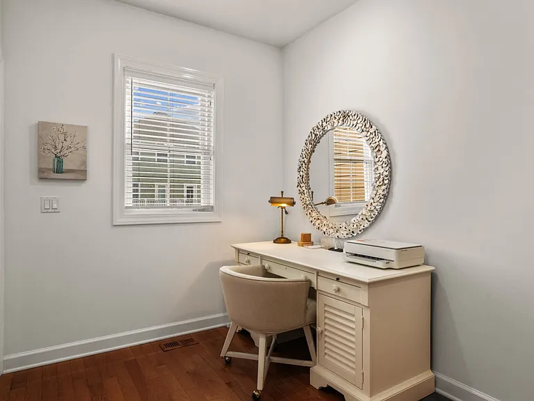 213 Midtown Dr — Photo 30