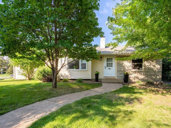 2501 Quebec Ave S, Saint Louis Park, MN 55426