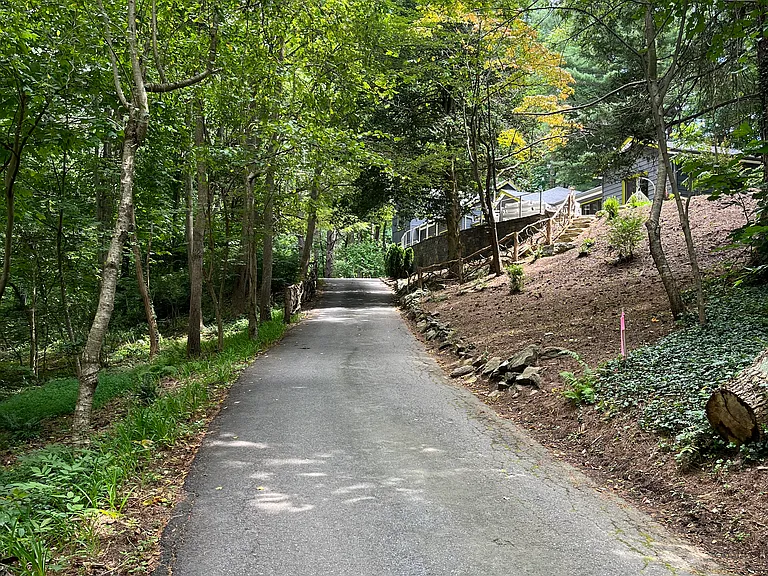 Private lane up to house