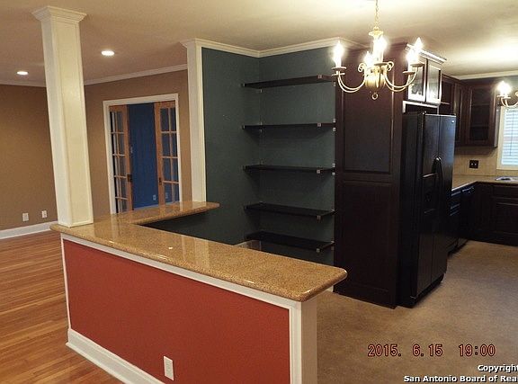 3rd image of 322 Beverly Dr
