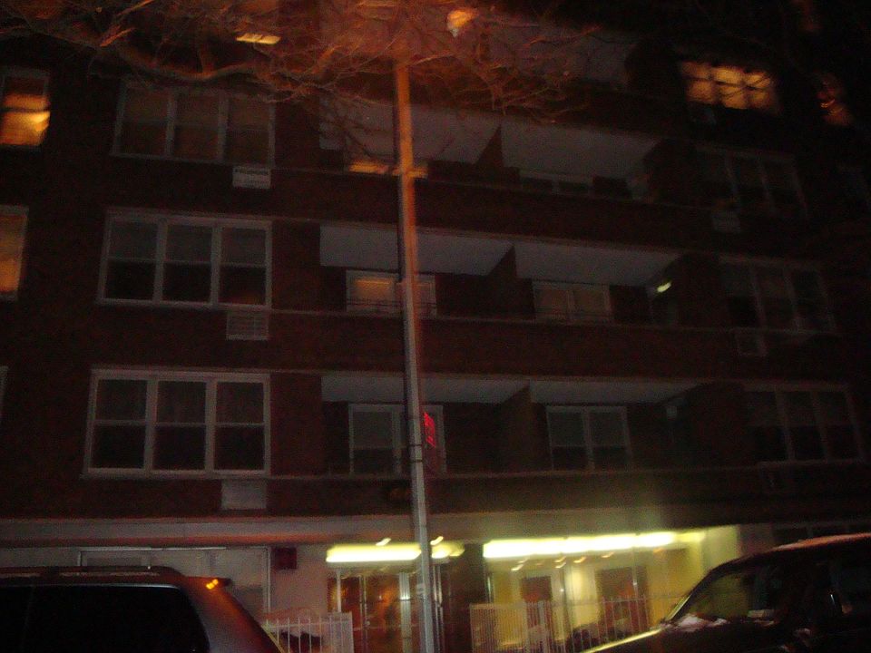 1st image of 620 E 18th St #2D