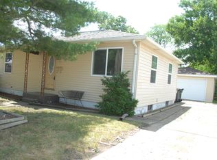 1011 Canterbury Dr, South Bend, IN