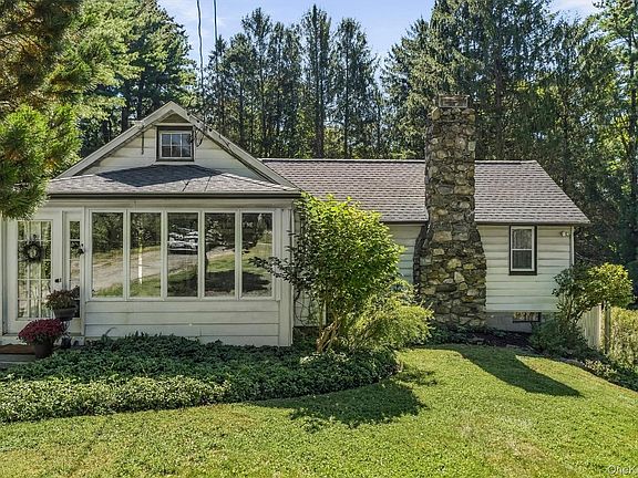 3rd image of 136 Bundy Hill Road