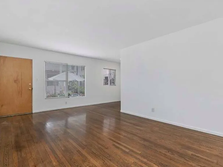 1015 E Ocean Blvd #6 — Photo 9