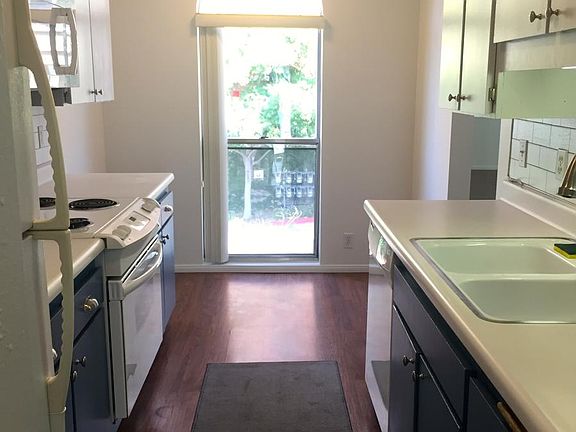 2nd image of 4891 Collwood Blvd #2