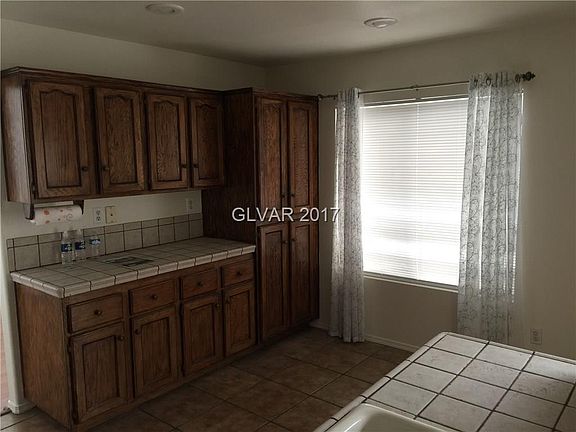 5th image of 2429 Avenida Familia #0