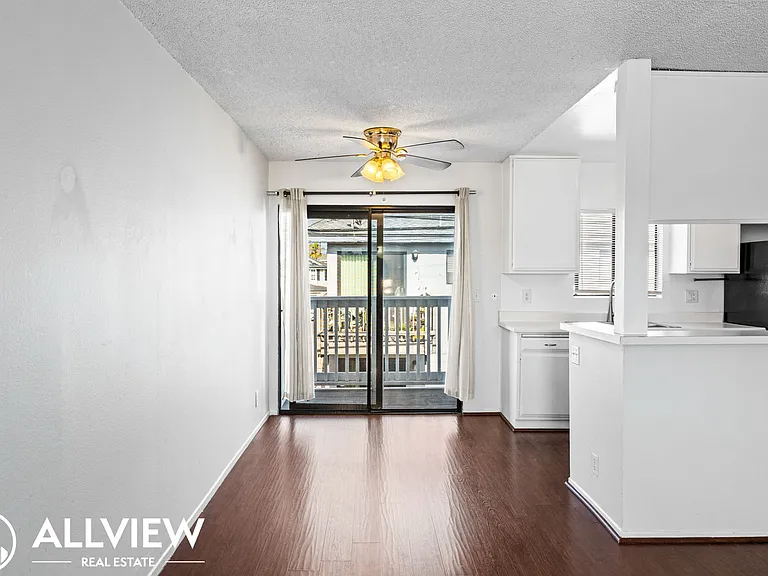 34052 Alcazar — Photo 6
