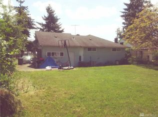 5586 S Juniper St, Seattle, WA 98178