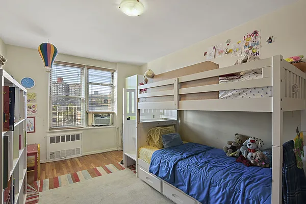 Sold by Compass | media 17