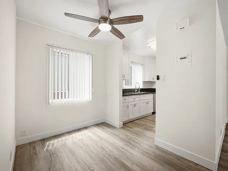 608 San Vicente Blvd — Photo 13