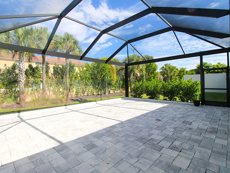 14803 Loggerhead Dr — Photo 8