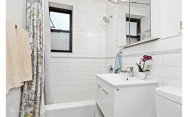 Rented by Douglas Elliman | media 17