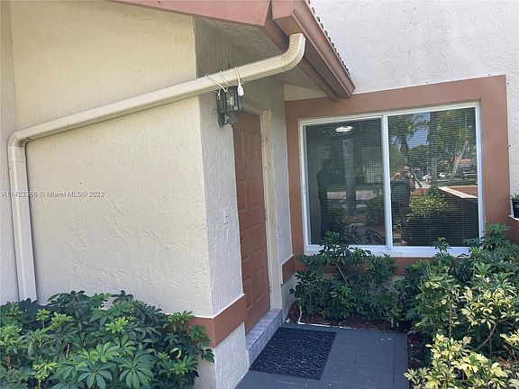 5th image of 4241 NW 110th Ave