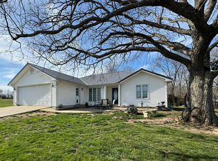25881 Evers Dr, Milan, MO 63556