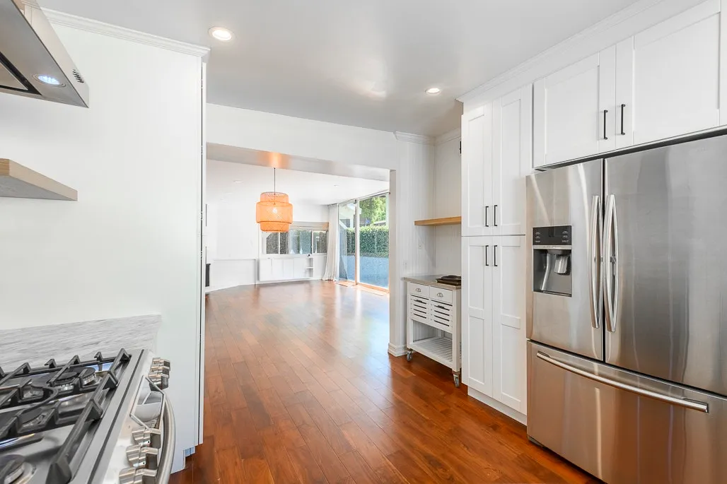 Kitchen - 10305 Oletha Ln