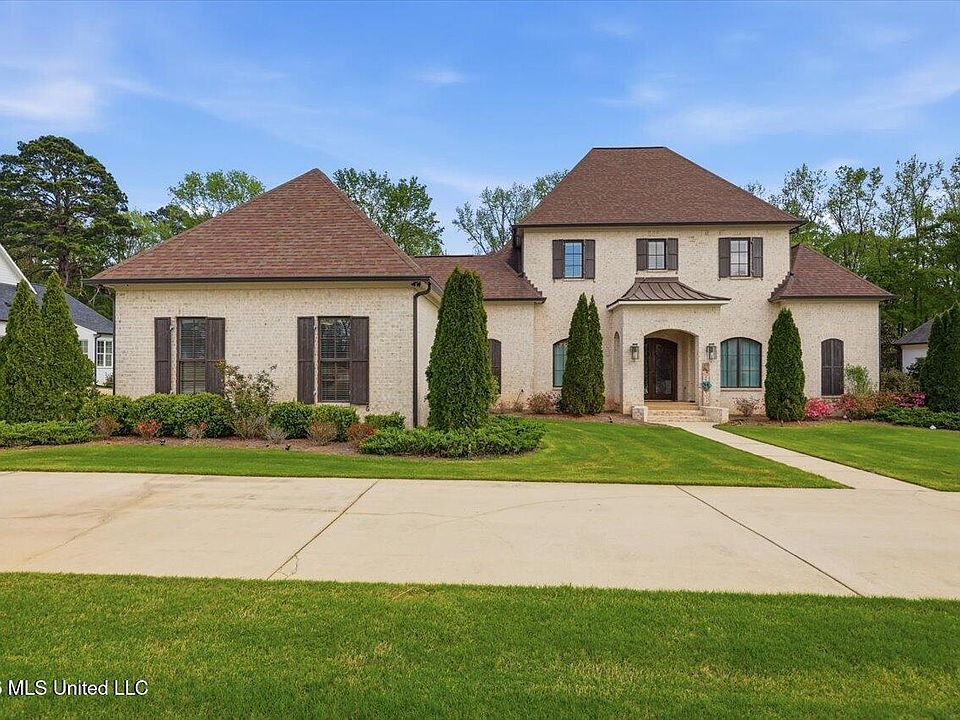 1st image of 145 Carrington Dr