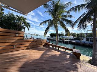 2694 NE 135th St, North Miami, FL 33181