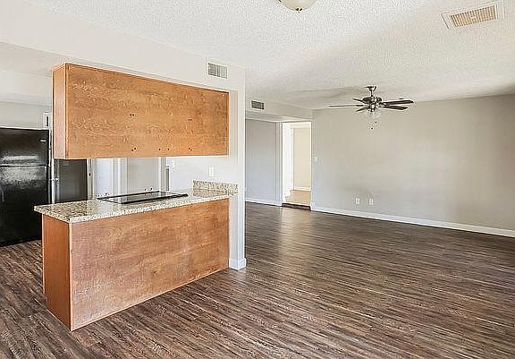 3rd image of 3724 W Harmont Dr
