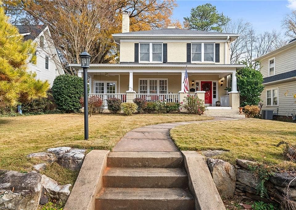 1st image of 619 Irving St