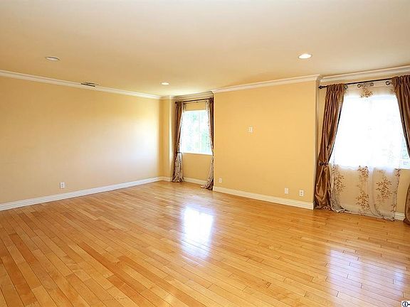 5th image of 430 N Bel Aire Dr