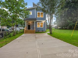 1416 Old Charlotte Rd, Statesville, NC 28677