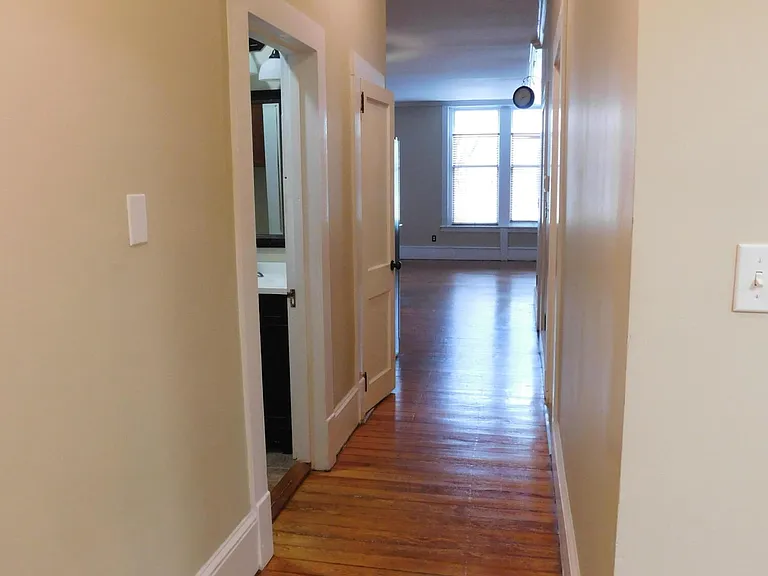 216 Middle St #B — Photo 19