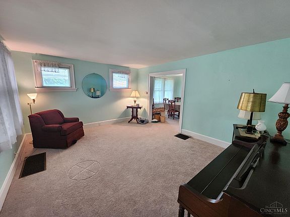 4th image of 3685 Frondorf Ave