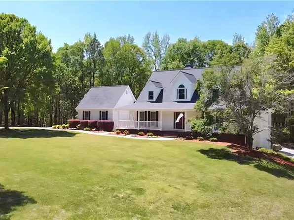 866 Lee Byrd Rd, Loganville, GA 30052