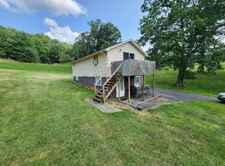 1781 Ritter Dr, Daniels, WV 25832