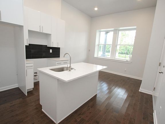 5th image of 3910 W Girard Ave APT 1