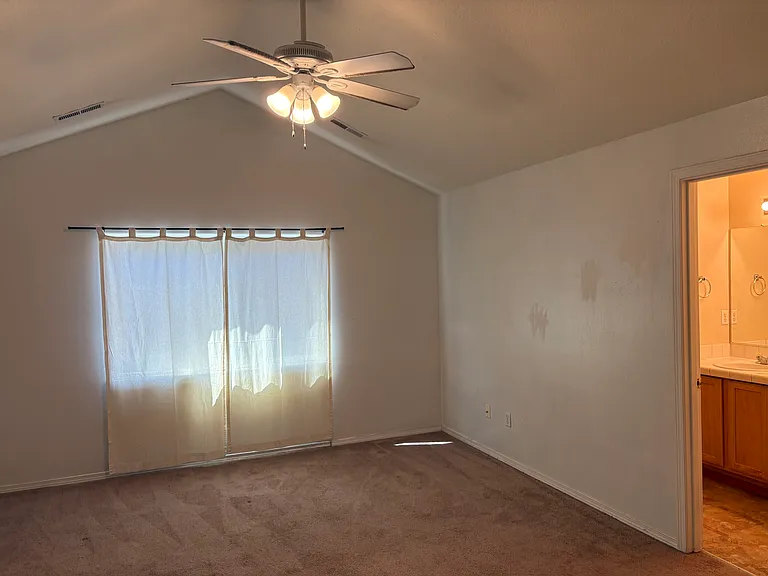 17644 SW Lawton St — Photo 10