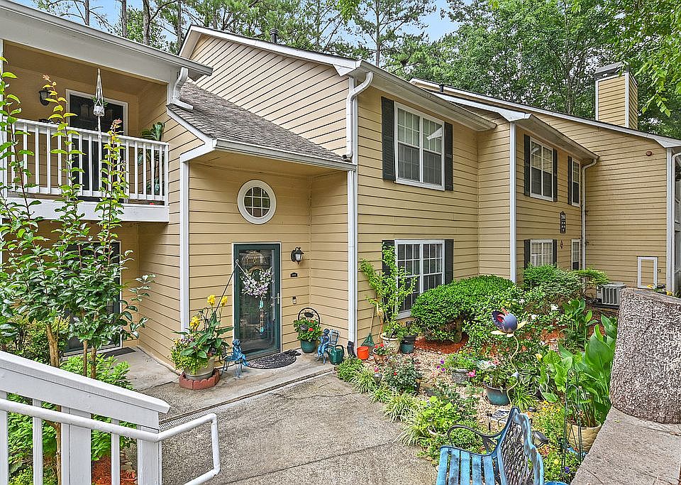 1st image of 3960 Riverlook Pkwy SE #7