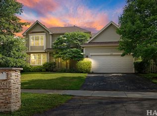 261 Hampton Rd, Sugar Grove, IL 60554