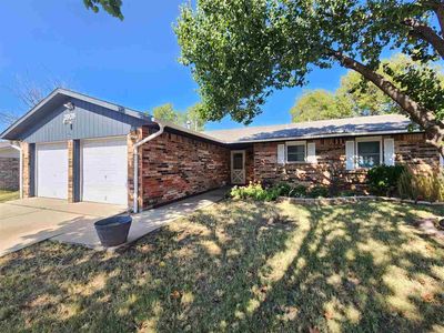 2908 NE Lakeview Cir, Lawton, OK, 73507
