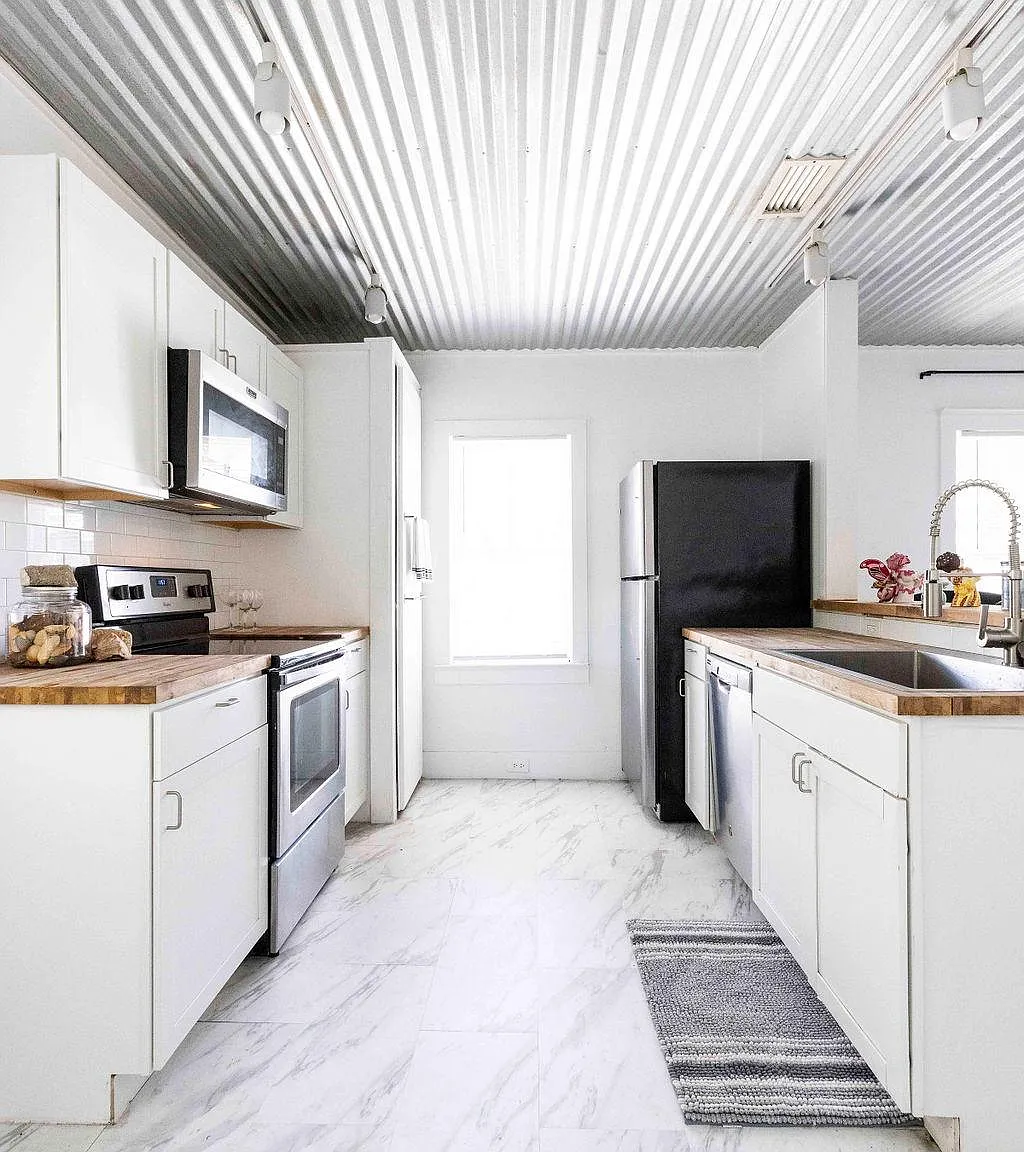 2 bed, 910 sqft, $2,350 — Photo 4