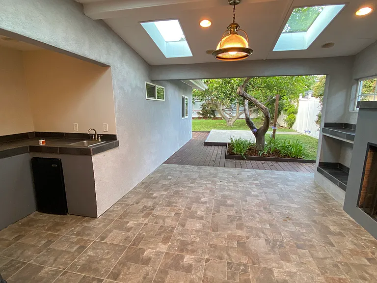 416 Emerson St — Photo 8